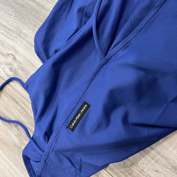 Navy body Calvin Klein 😇 - Picture 5 of 7